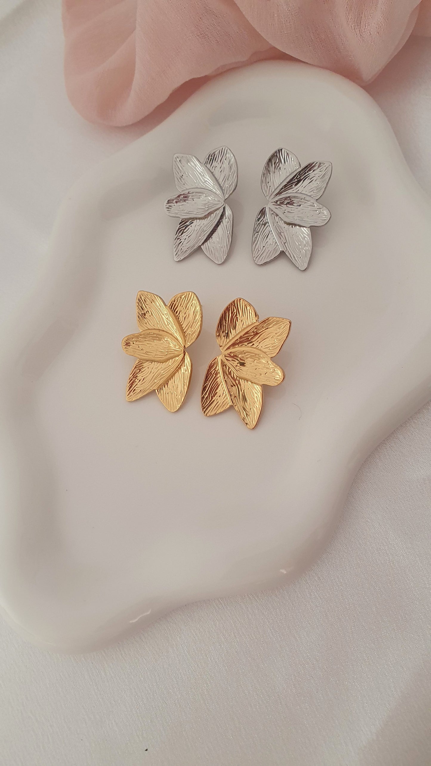 Orecchini Petali oro