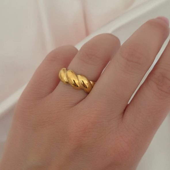 Anello Croissant dorato