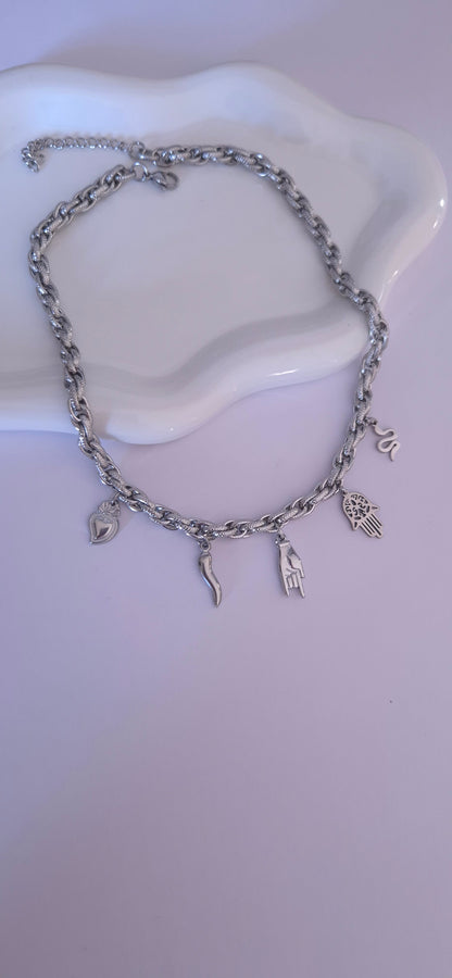 Collana Charms scaramantica