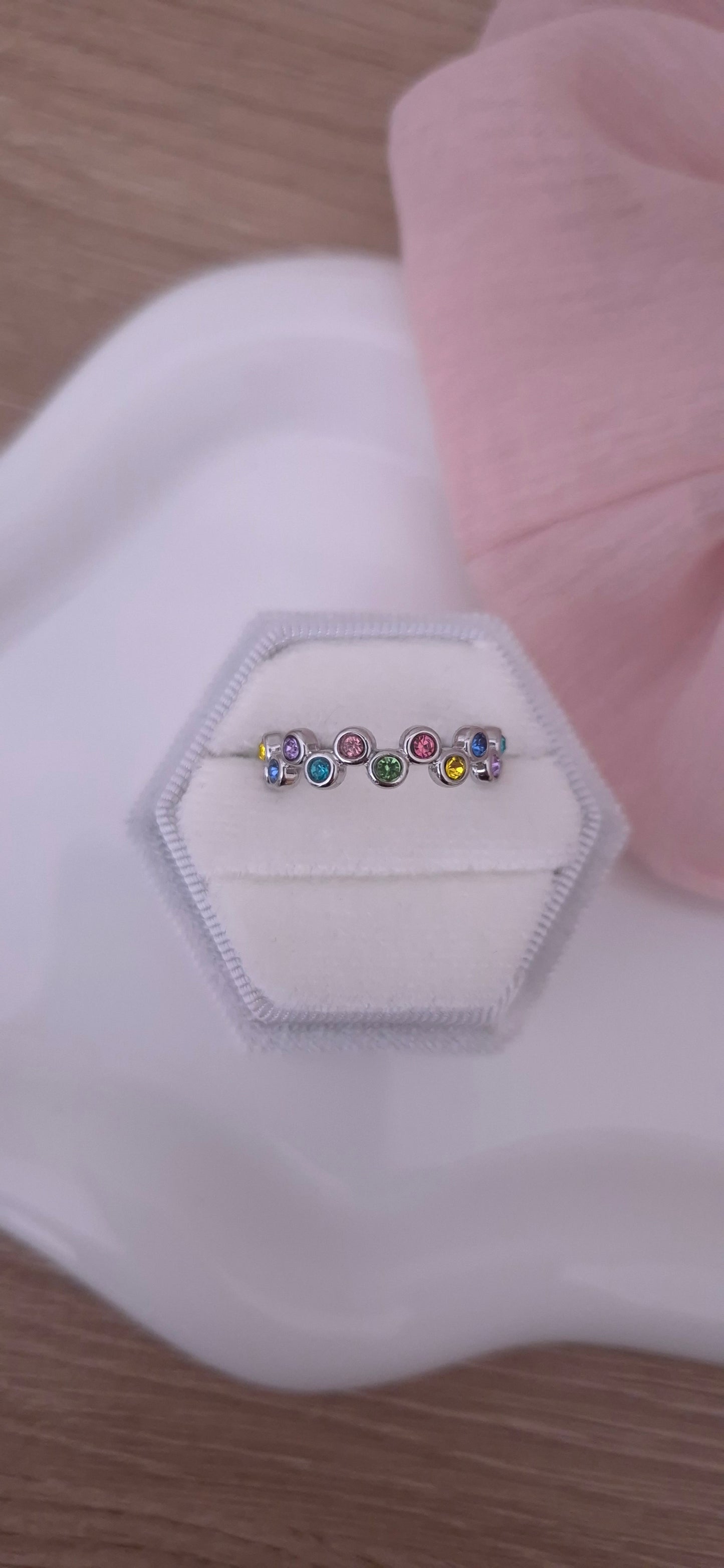 Anello arcobaleno
