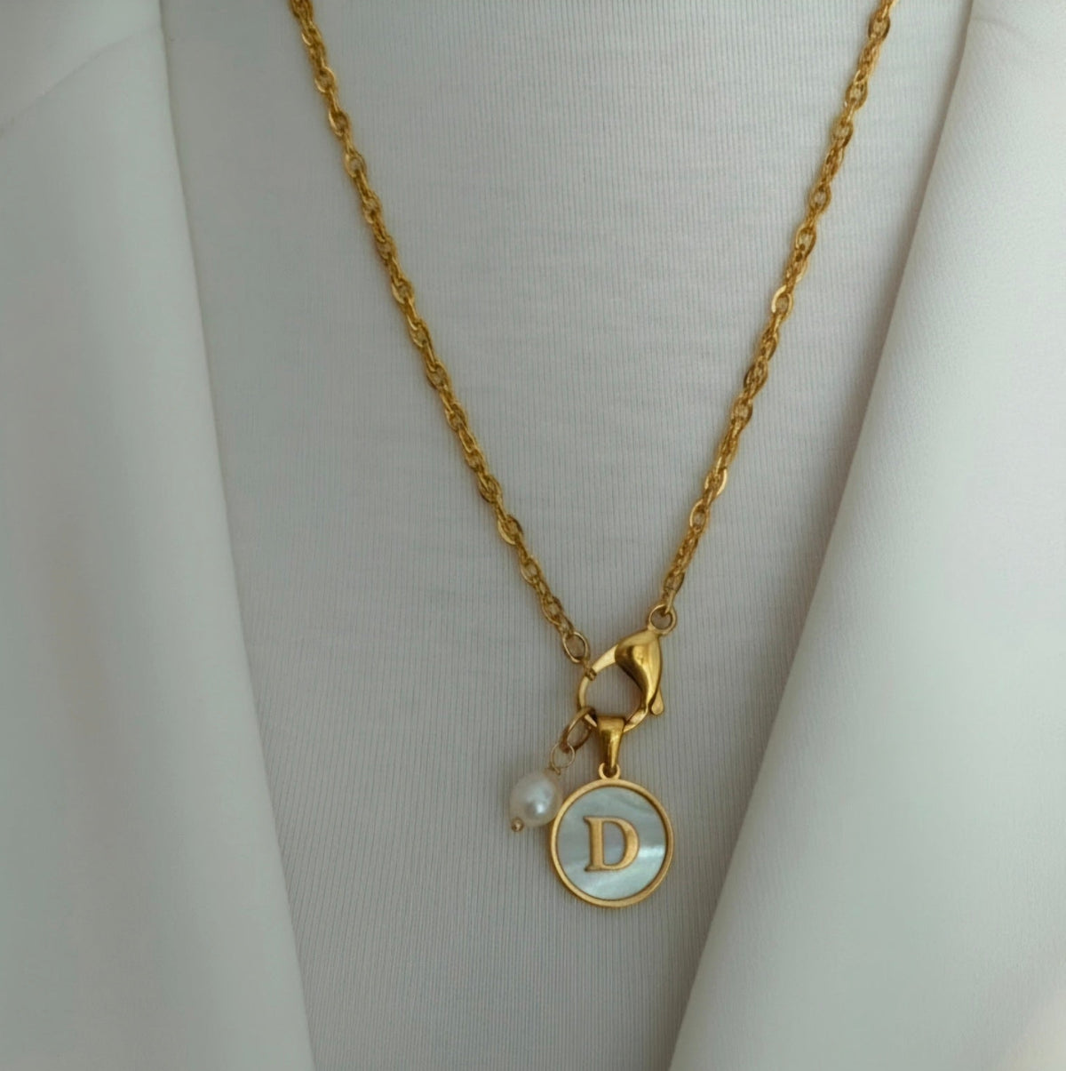 Collana Charms iniziale perla
